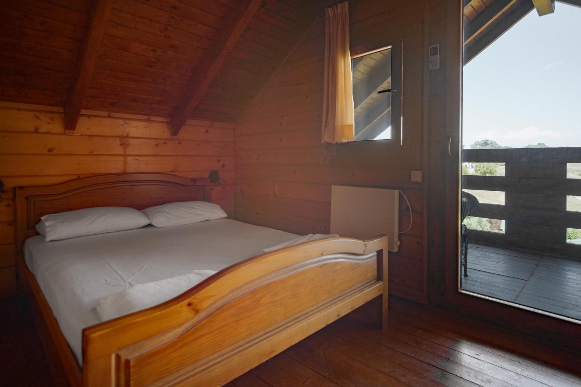 Zeus Village: Finnish Chalet Resort with Pools & Gym Molos  Exterior photo
