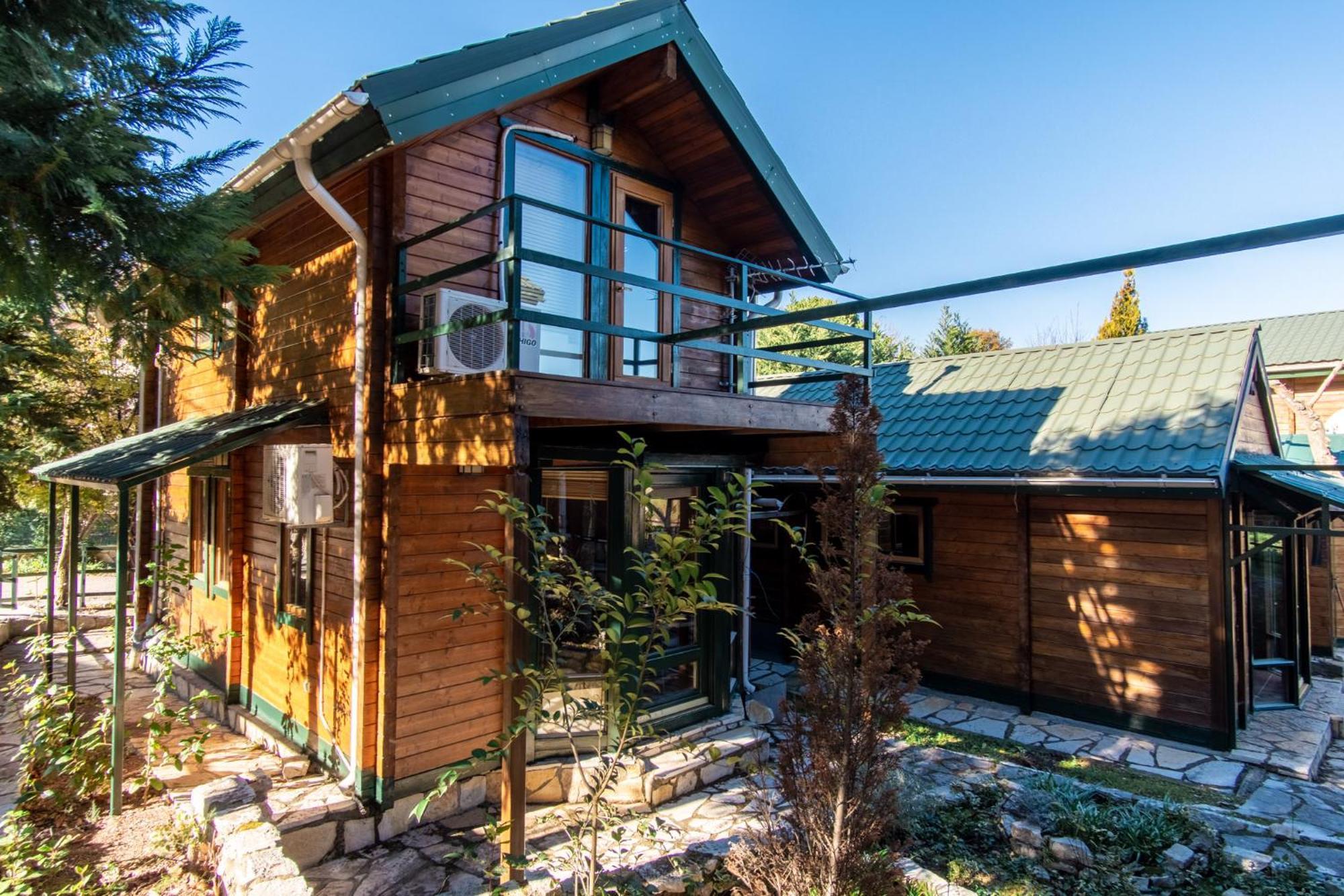 Zeus Village: Finnish Chalet Resort with Pools & Gym Molos  Exterior photo